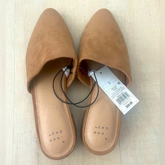 A New Day Women’s Faux Suede Slip-On Mules in Tan Size 7.5 - Picture 2 of 4
